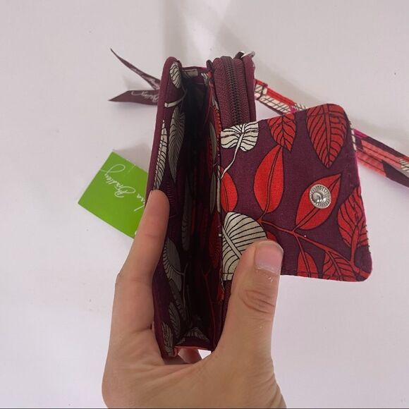 NWT Vera Bradley Pink & Red Patterned Wristlet - Picture 7 of 7